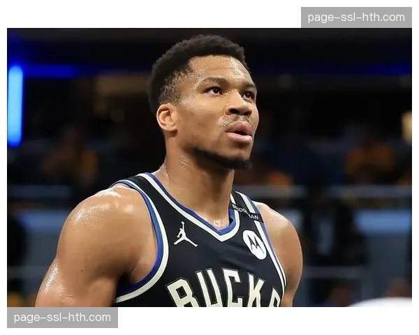 自由球员市场：两届MVP得主扬尼斯·阿德托昆博与雄鹿达成三年顶薪续约